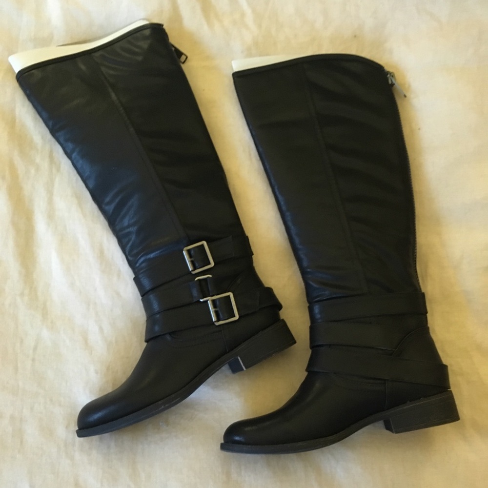 New Never Worn Madden Girl Black Boots Blue Zipper